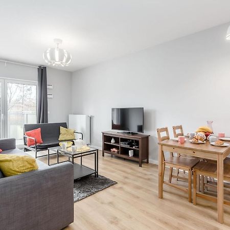 Chill Apartments Marywilska Varşova Dış mekan fotoğraf