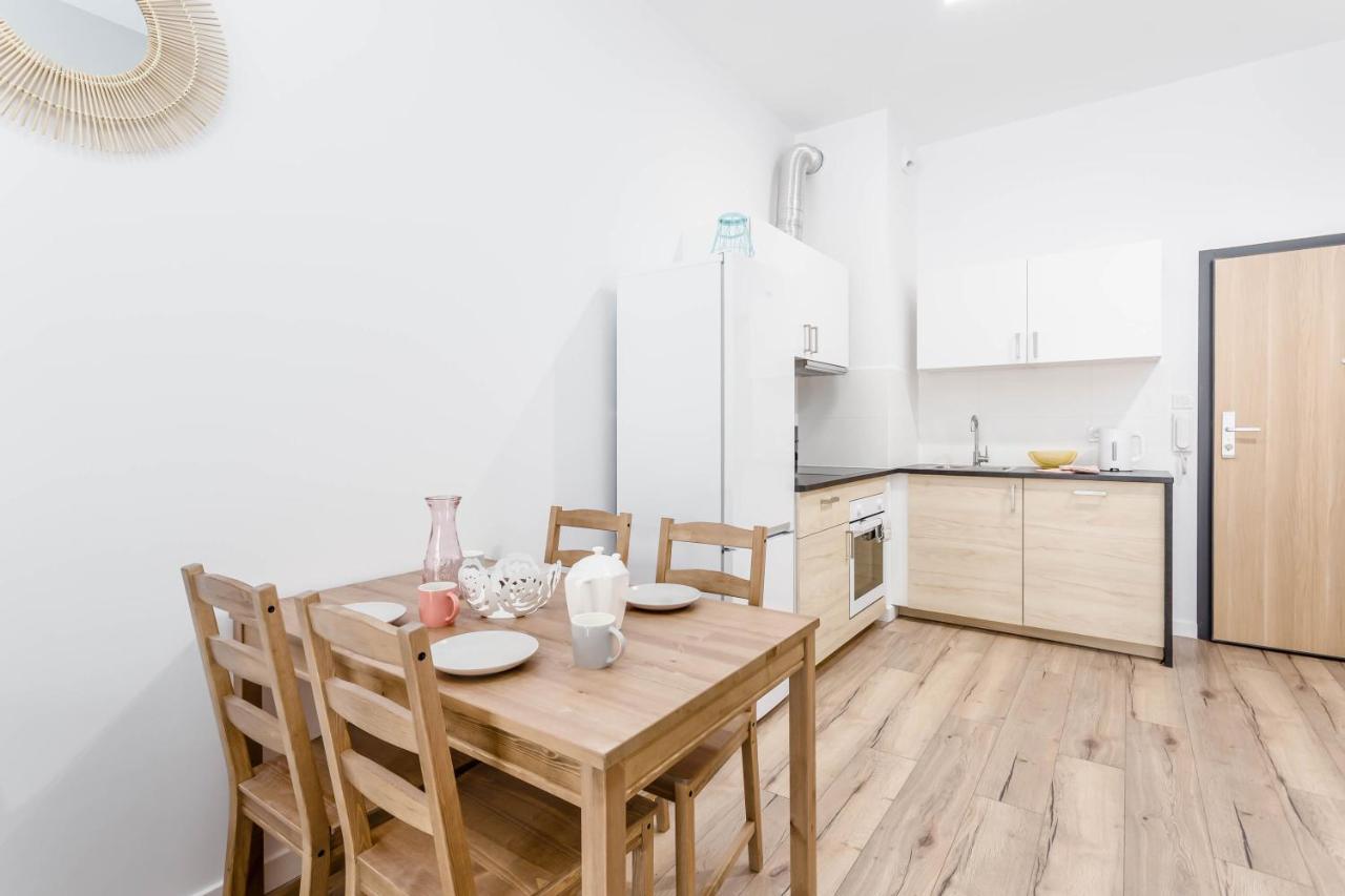 Chill Apartments Marywilska Varşova Dış mekan fotoğraf